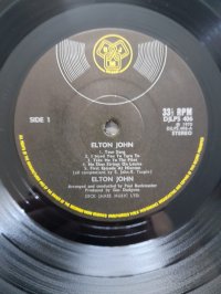 ELTON JOHN 